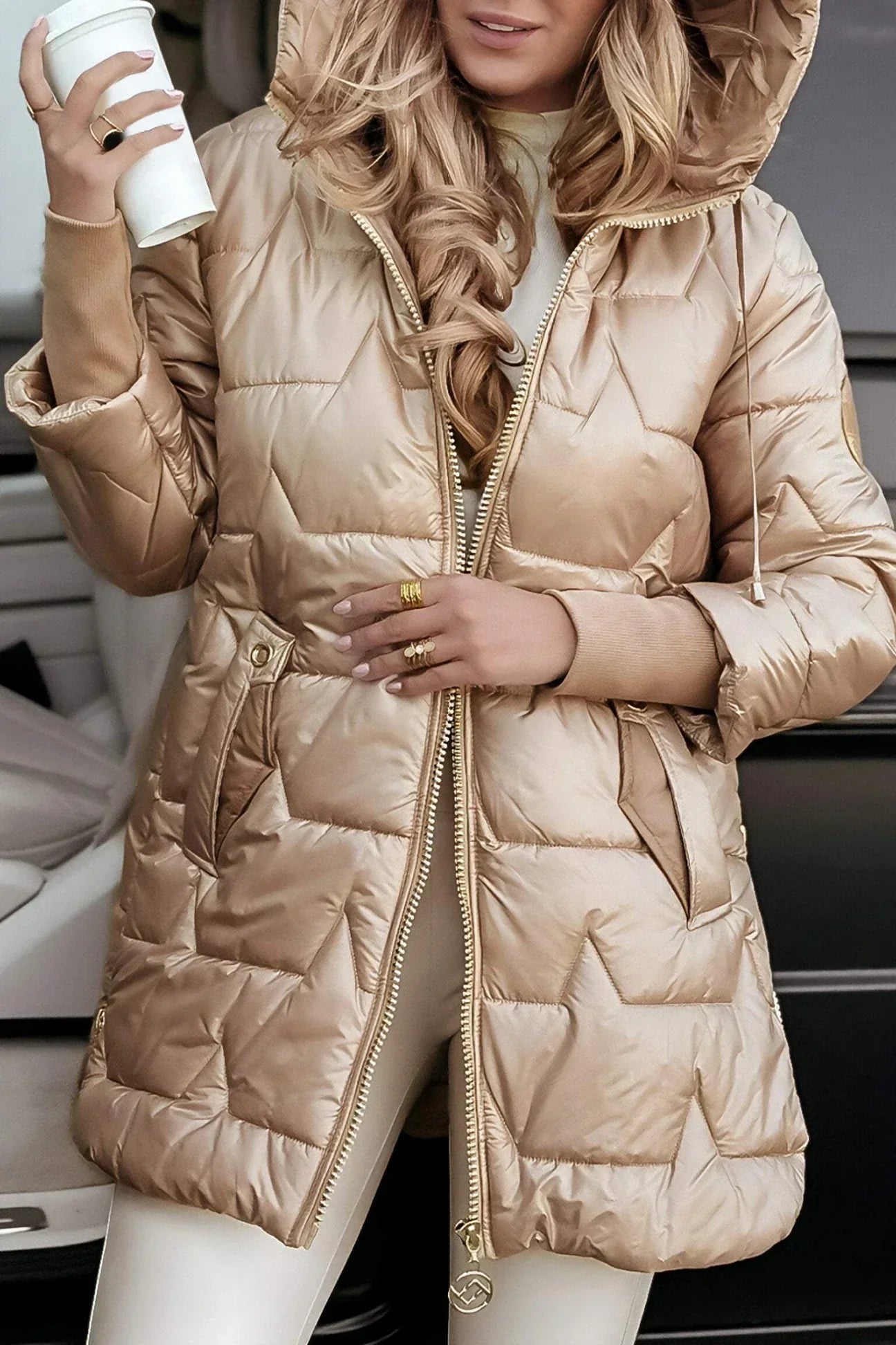 Abrigo Acolchado Dorado Chic