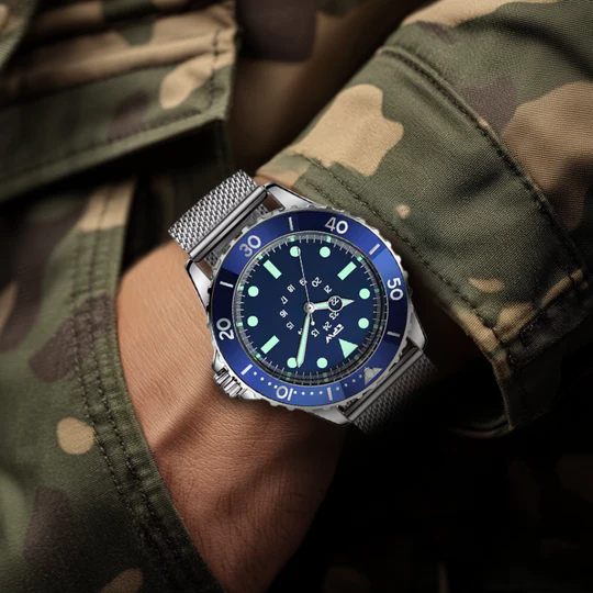 Taktisk™ – Reloj de buceo táctico resistente al agua