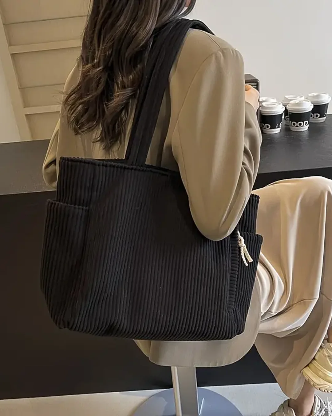 Bolso tote acanalado Tilda con detalle de cordón